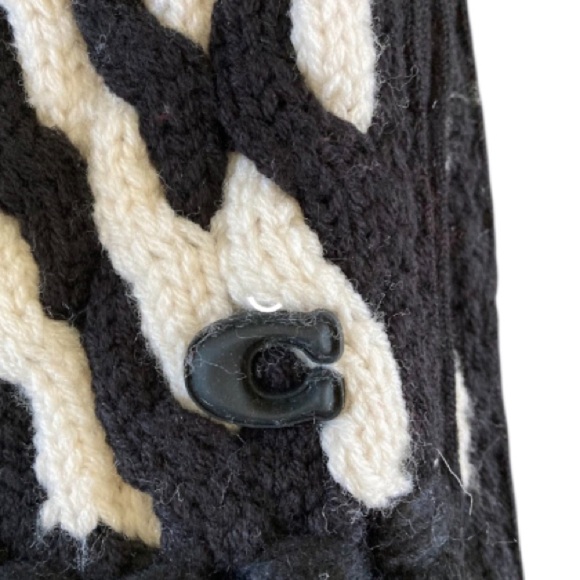 Coach Women's NWT Two Tone Cable knit Fringe Trim Scarf and Beanie Hat Set - Picture 3 of 8